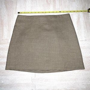 H&M Short skirt with concealed back zipper